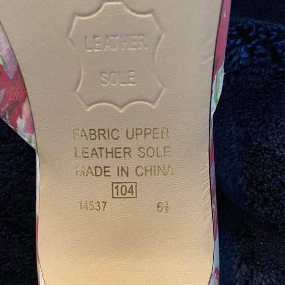 Newport News Vintage Kitten Heel Mules - Picture 3 of 3